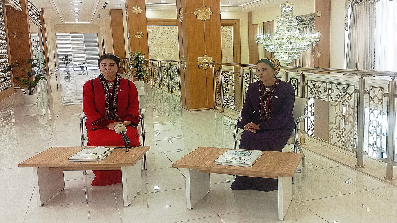 “Belent maksatlar rowaçlanýar”