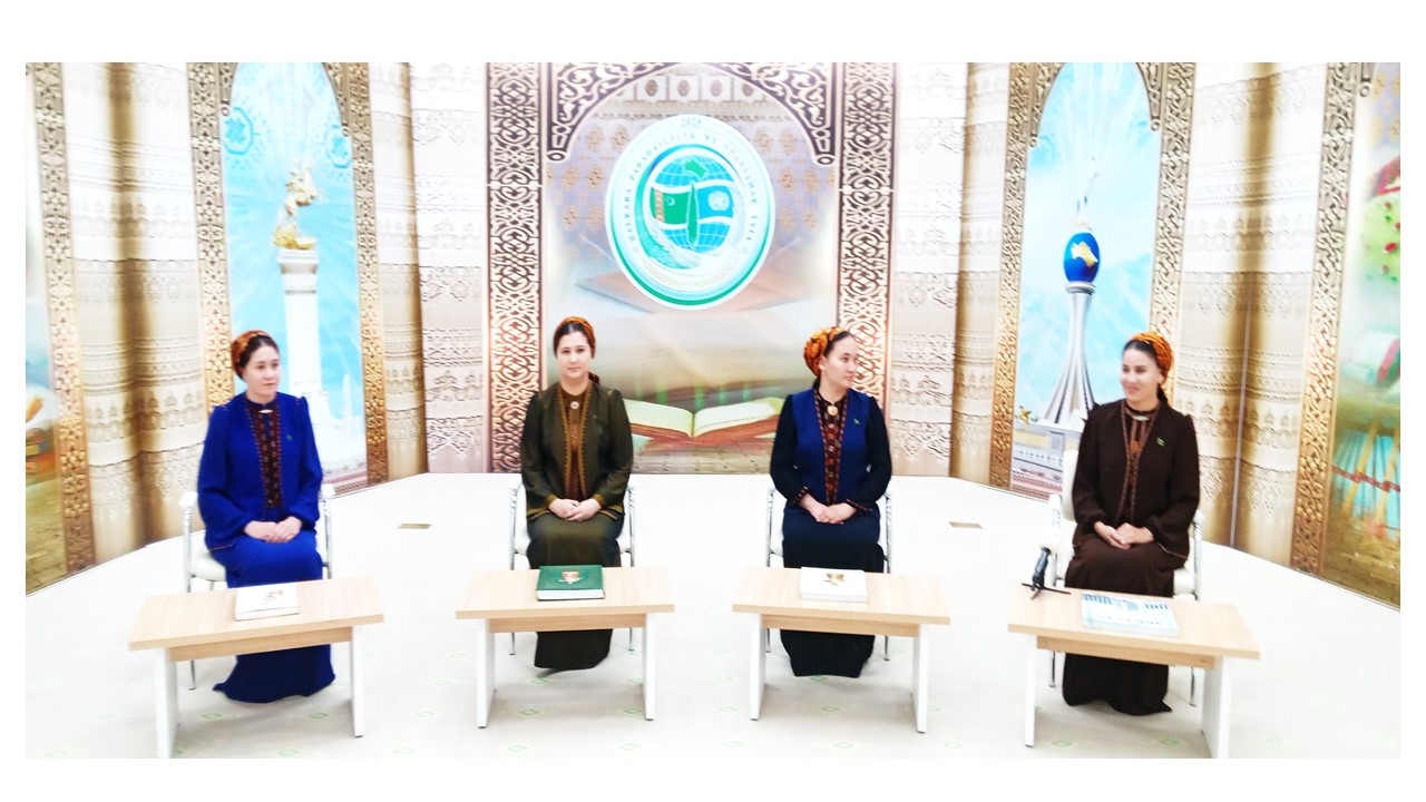 “Halypa şägirtlik-yhlas hem ynamyň ýoly”