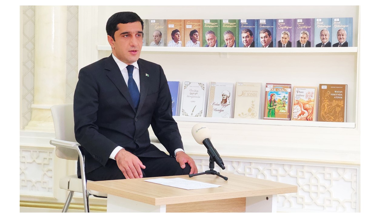 “Sungatyň söz ussatlaryna uly sarpa”